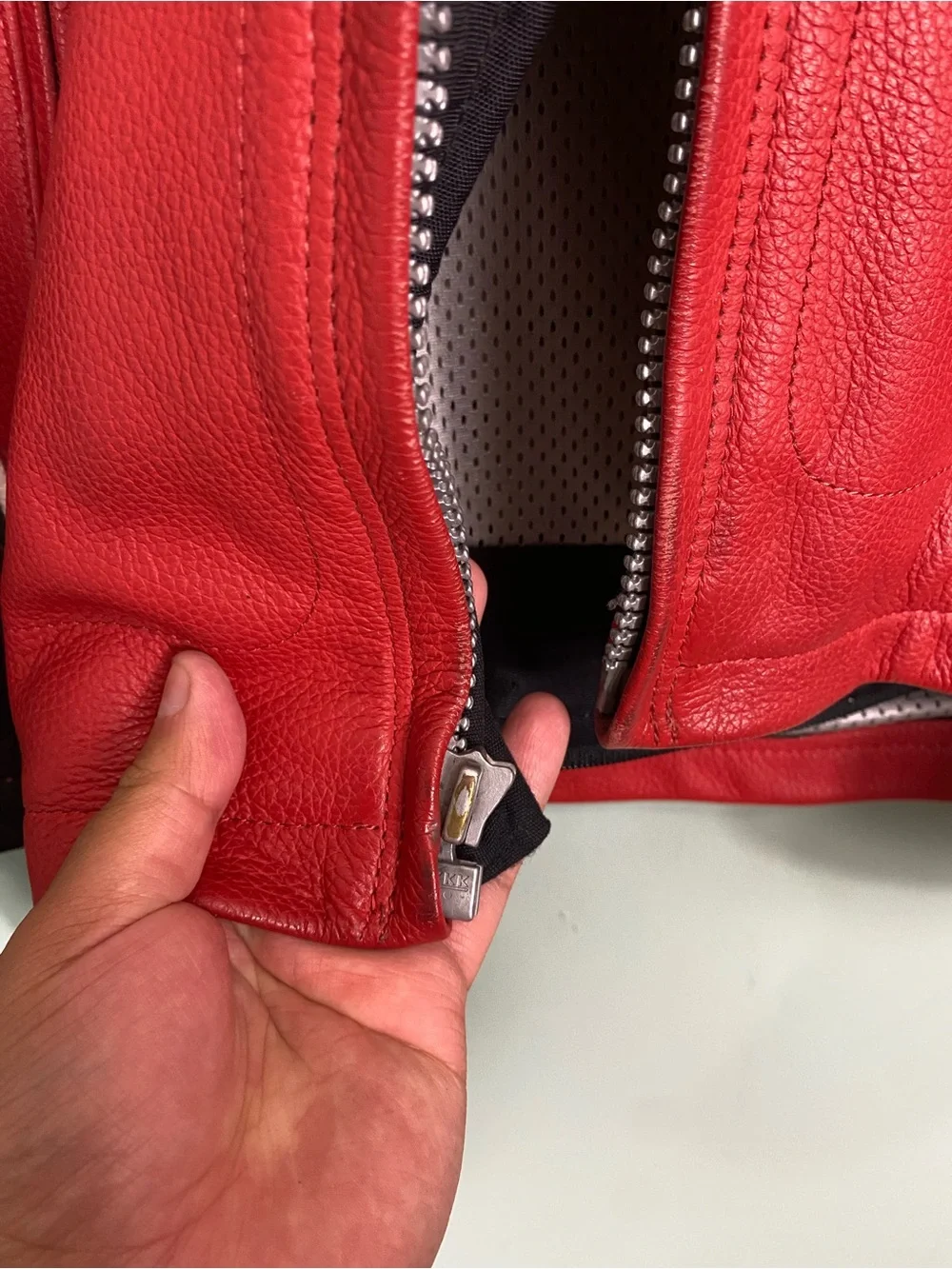 Alpinestars Leather Moto Jacket Size 40 ZIPPER NEEDS PULL THINGY